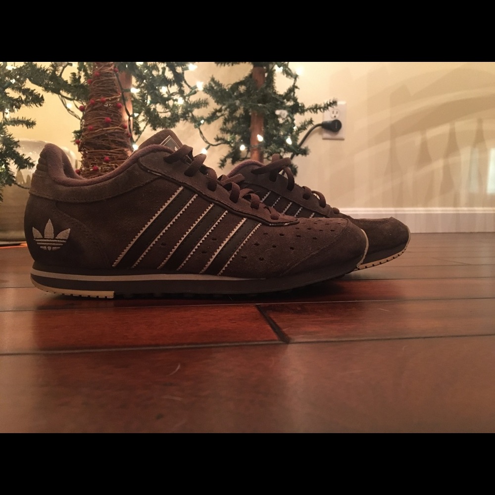 Adidas gym shoes